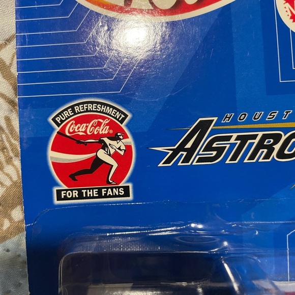Coca-Cola Hot Wheels Houston Astros Car - White and Red - Picture 10 of 11
